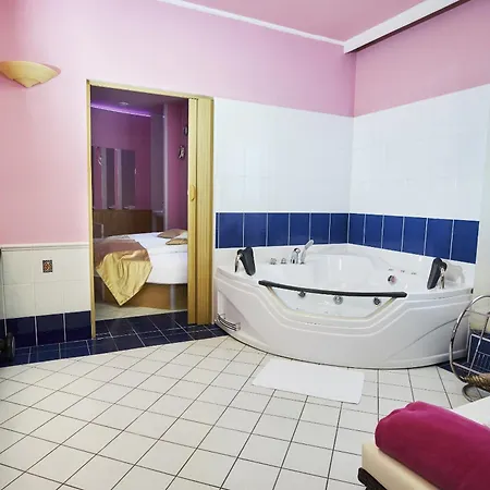 Hotel Eroplan Rožnov pod Radhoštěm