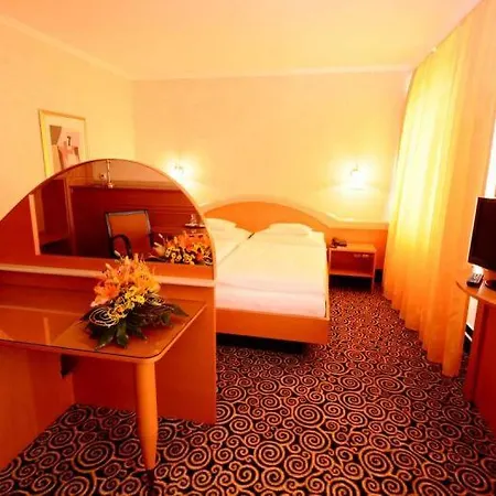 Hotel Eroplan 4*