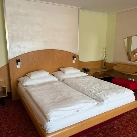 Hotell Eroplan Rožnov pod Radhoštěm